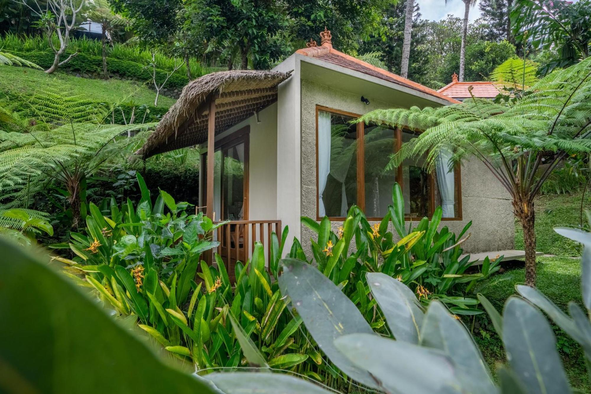 Tjendana Kanaka Jungle Resort Ubud Bagian luar foto